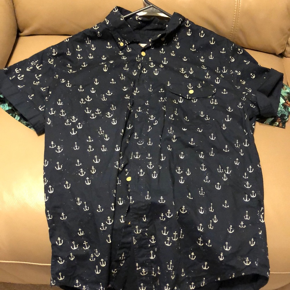 button up - Picture 4 of 5